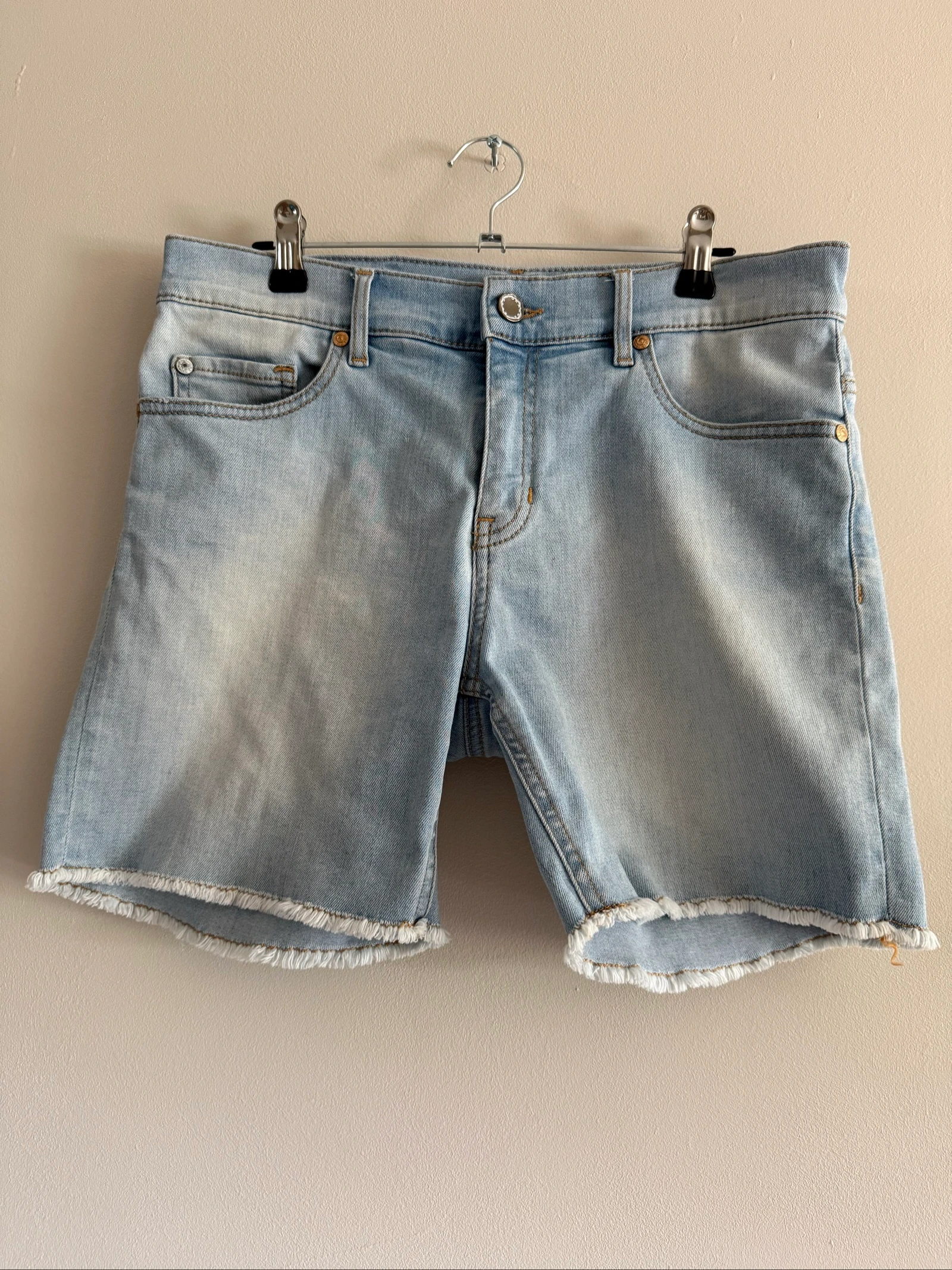 Short Jean Boss Orange Femme W25 Bleu Clair Coupe Slim Effiloché Stretch